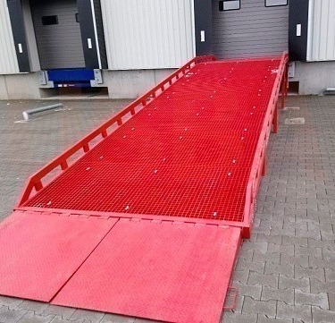 Fixed loading dock ramps AUSBAU-STB