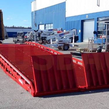 Loading ramps for agricultural machinery