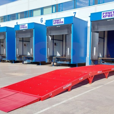 Ramp for vans for a food company