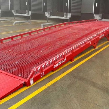 Special fixed loading ramp in Croatia